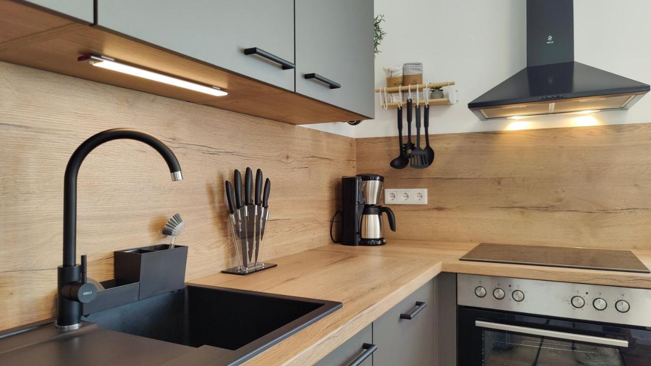Hygge Home - Mit Garten Und Stellplatz Fuer Feriengaeste-, Monteure / Netflix / 10 Min. Zur Sinsheim Therme Und Zur Autobahn Exteriör bild